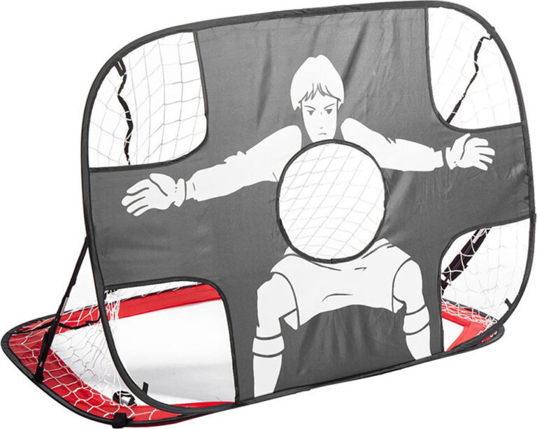 Fußballtor mit Zielwand und netzbespannten Öffnungen zur Trainingsoptimierung. Fußballtor mit Zielwand und netzbespannten Öffnungen zur Trainingsoptimierung.