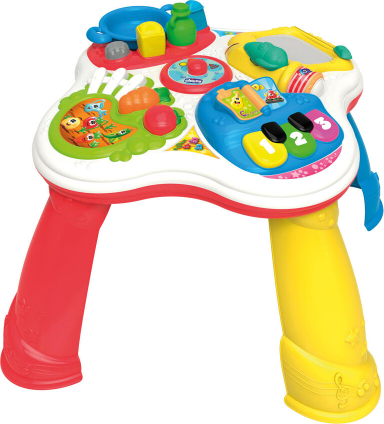 Bunter Aktivitätstisch für Kinder mit verschiedenen Lern- und Spielkomponenten. Bunter Aktivitätstisch für Kinder mit verschiedenen Lern- und Spielkomponenten.